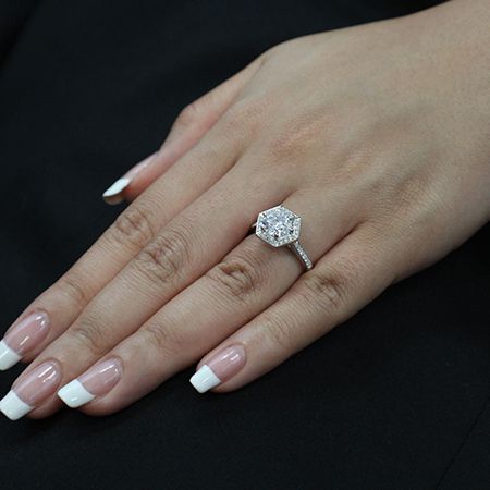 Anise Round Diamond Engagement Ring (Lab Grown Igi Cert) whitegold