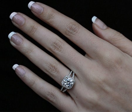 Freesia Round Moissanite Engagement Ring whitegold
