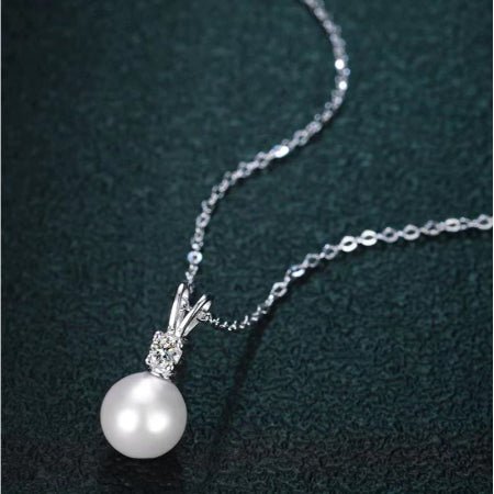 Logan Moissanite Necklace whitegold