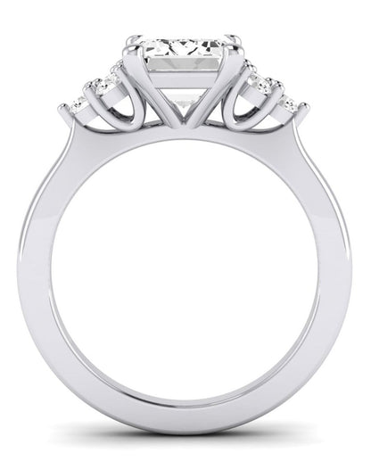 Alyssa Emerald Diamond Engagement Ring (Lab Grown Igi Cert) whitegold