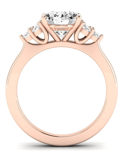 Alyssa Oval Moissanite Engagement Ring rosegold
