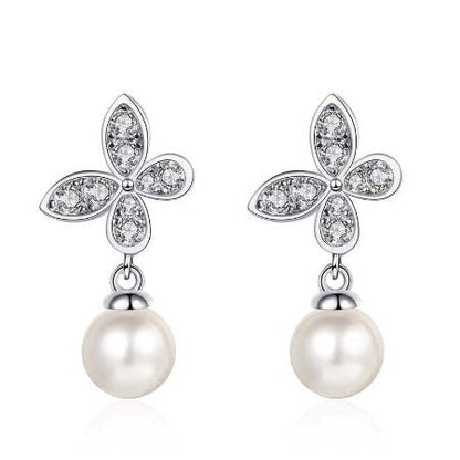 Antoinette Diamond & Pearl Earrings whitegold