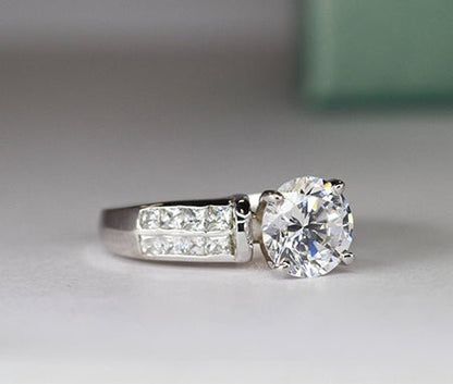 Heather Round Diamond Engagement Ring (Lab Grown Igi Cert) whitegold