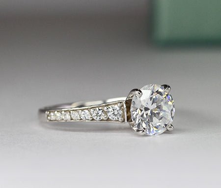 Holly Round Moissanite Bridal Set whitegold