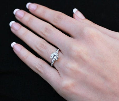 Holly Round Moissanite Bridal Set whitegold
