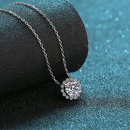 Jaydie Moissanite Necklace whitegold