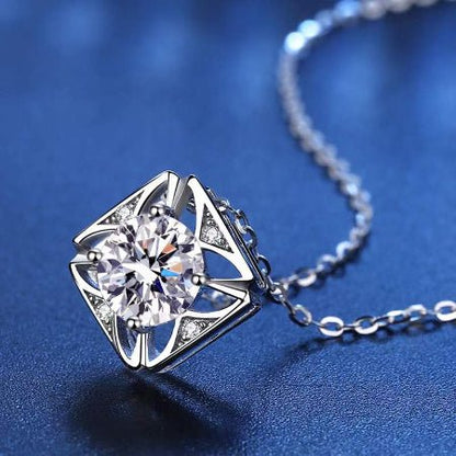 Kai Moissanite Necklace whitegold