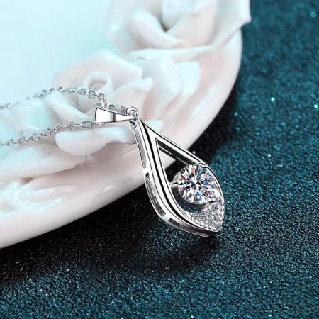 Kimora Moissanite Necklace whitegold