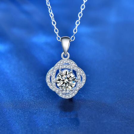 Marge Moissanite Necklace whitegold