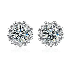 Nyla Moissanite Earrings whitegold