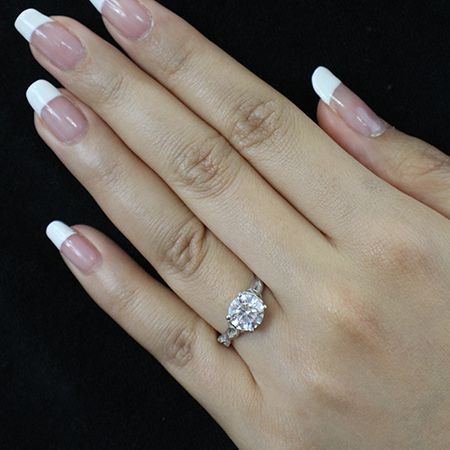 Pavonia Round Moissanite Engagement Ring whitegold