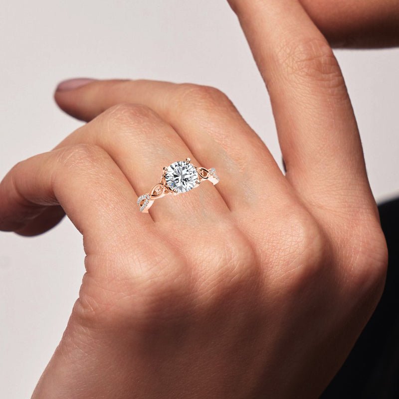Pavonia Round Moissanite Engagement Ring rosegold
