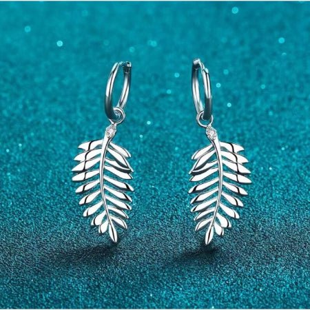 Shenen Round Diamond Dangling Earrings whitegold