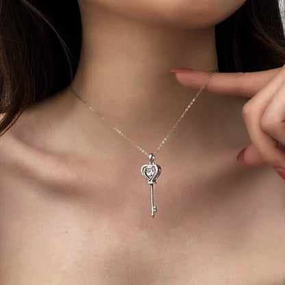 Sondra Moissanite Necklace