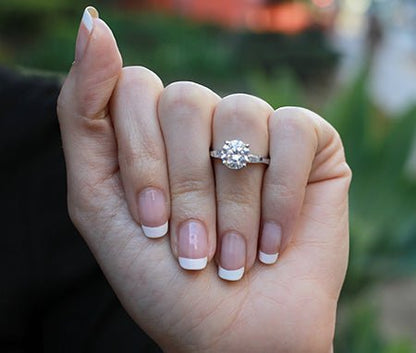 Sorrel Round Moissanite Engagement Ring whitegold