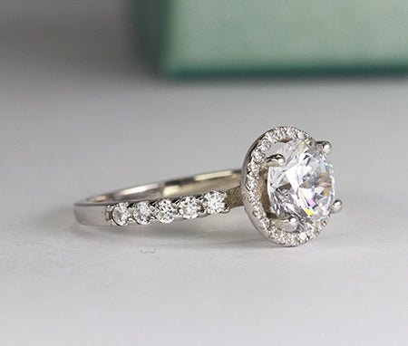 Sweetpea Round Diamond Engagement Ring (Lab Grown Igi Cert) whitegold