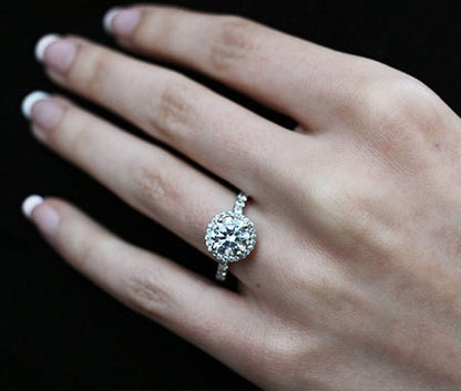 Sweetpea Round Diamond Engagement Ring (Lab Grown Igi Cert) whitegold