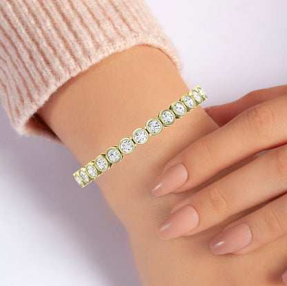 Sydney Round Bezel Set Modern Moissanite Bracelet yellowgold